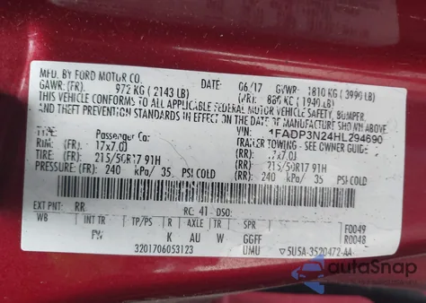 2017 Ford Focus Titanium z USA, uszkodzony, nr VIN 1FADP3N24HL294690